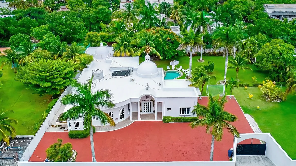 Buy property in Cancun Mexico