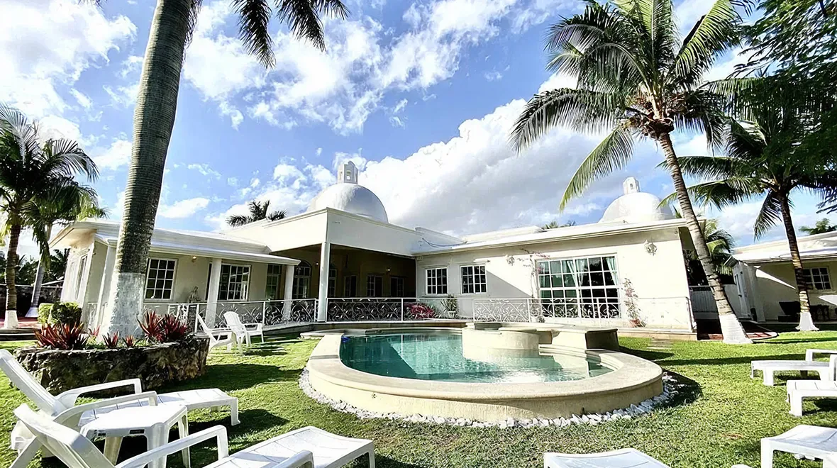 Buy property in Cancun Mexico