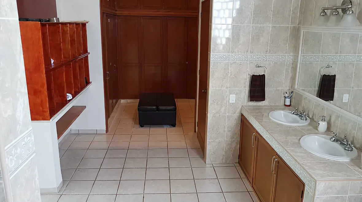 Contact real estate Cancun